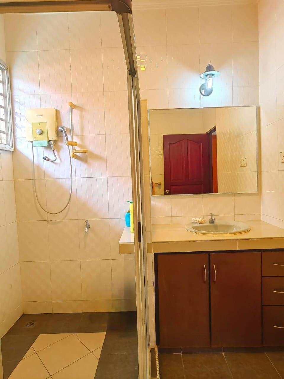 Aaronl Homestay Kota Kinabalu Exterior foto
